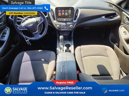 Used 2017 Chevrolet Malibu LT FWD image 11