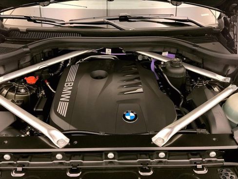 New 2026 BMW X5 xDrive40i w/ Climate Comfort Package image 8