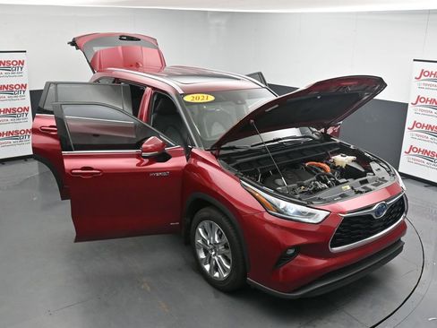Used 2021 Toyota Highlander Limited AWD/4WD image 42
