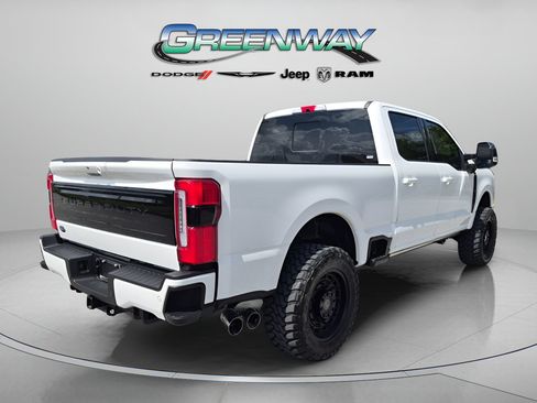 Used 2026 Ford F250 Platinum AWD/4WD image 3