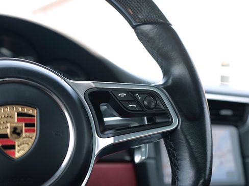 Used 2017 Porsche 911 Carrera RWD image 31