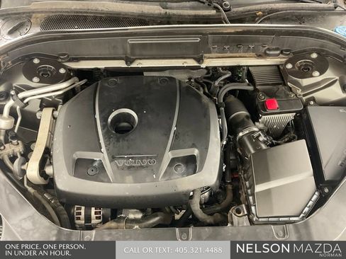 Used 2019 Volvo XC60 T5 Momentum w/ Premium Package FWD image 46