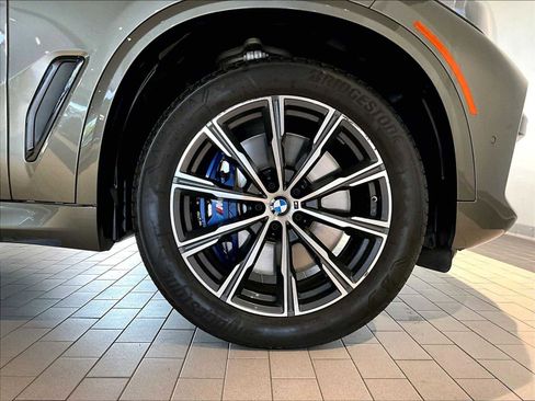 Used 2022 BMW X5 M50i w/ Executive Package AWD/4WD image 14