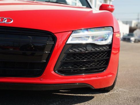 Used 2014 Audi R8 V10 w/ Full Leather Package image 36
