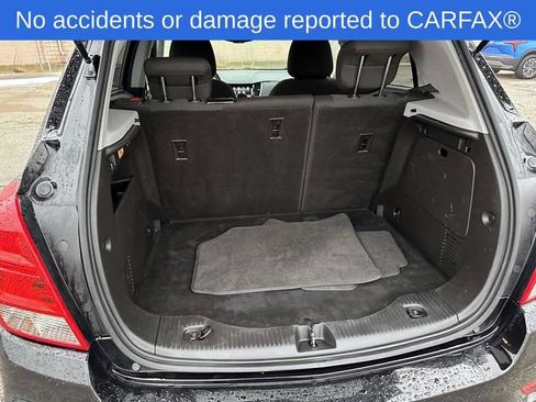 Certified 2022 Chevrolet Trax LS w/ Tint and Cruise Package image 13