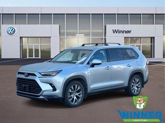 Used 2024 Toyota Grand Highlander Limited video 1