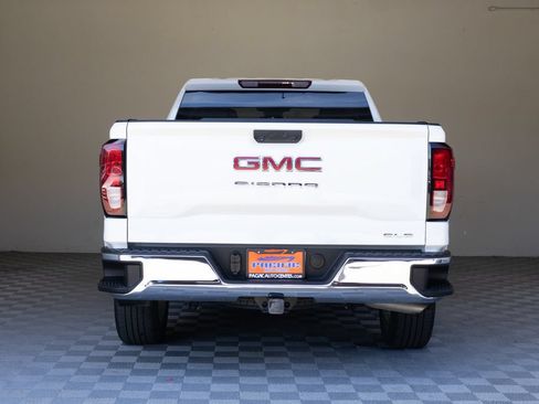Used 2022 GMC Sierra 1500 SLE RWD image 12