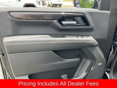 New 2026 GMC Yukon Elevation AWD/4WD image 4