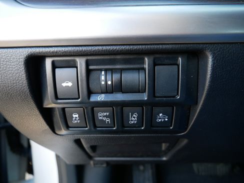 Used 2018 Subaru Legacy 2.5i Limited image 22