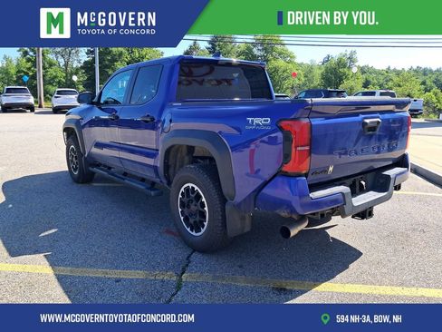 Used 2025 Toyota Tacoma TRD Off-Road AWD/4WD image 3