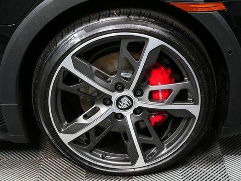 Used 2024 Porsche Taycan 4S AWD/4WD image 40