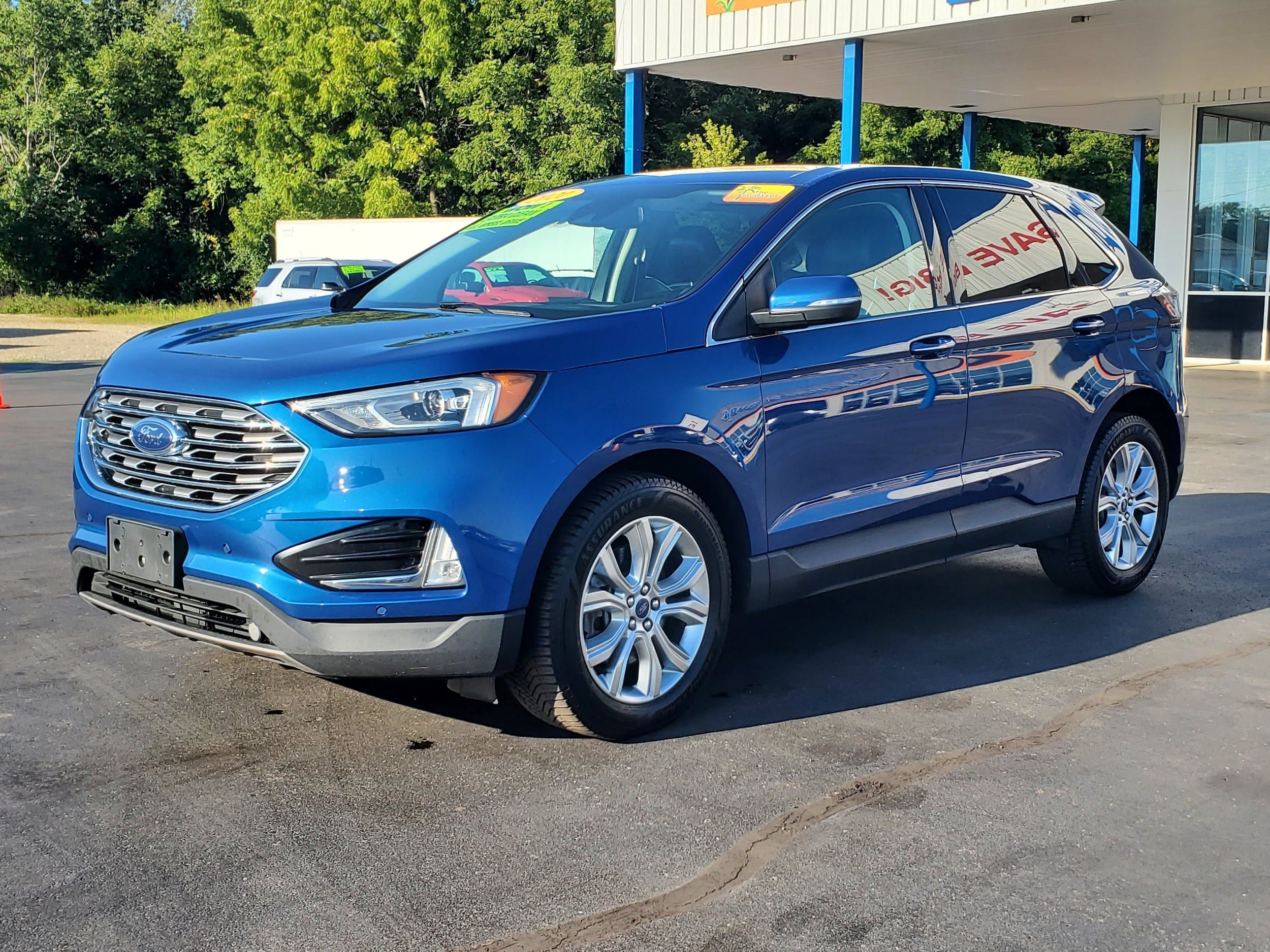 Used 2021 Ford Edge Titanium w/ Cargo Accessory Package AWD/4WD image 2