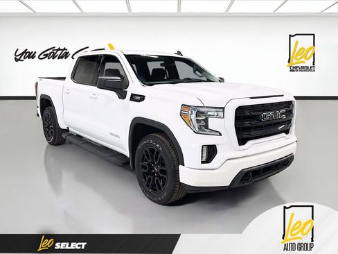 Used 2021 GMC Sierra 1500 Elevation w/ LPO, Elevation Black Package AWD/4WD image 3