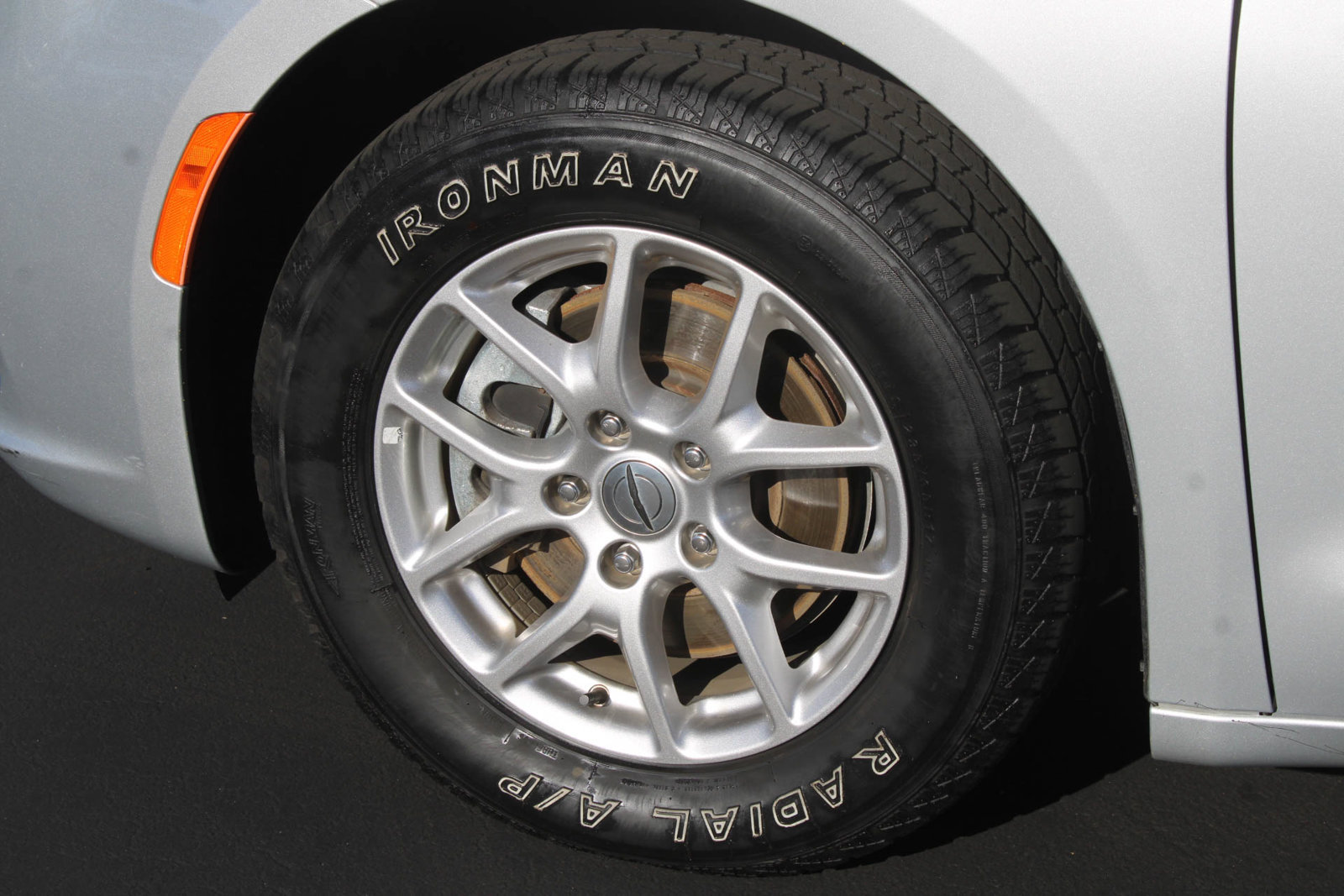 Used 2024 Chrysler Pacifica Touring-L FWD image 8