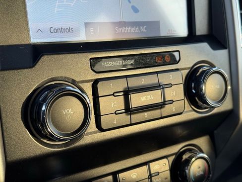 Used 2021 Ford F250 Lariat w/ Lariat Ultimate Package image 34