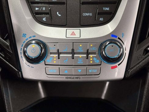 Used 2017 Chevrolet Equinox LT w/ Convenience Package image 26