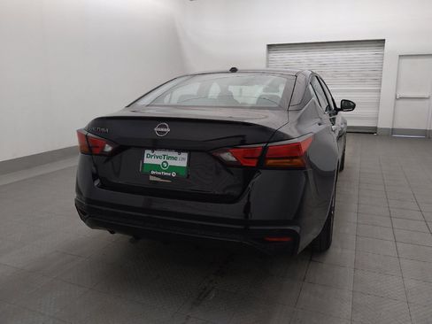 Used 2025 Nissan Altima 2.5 SV FWD image 7
