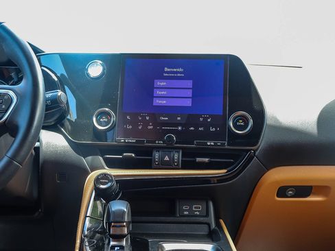 Certified 2025 Lexus NX 350h AWD w/ Accessory Package (2T) image 15