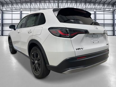 New 2027 Honda HR-V Sport image 3