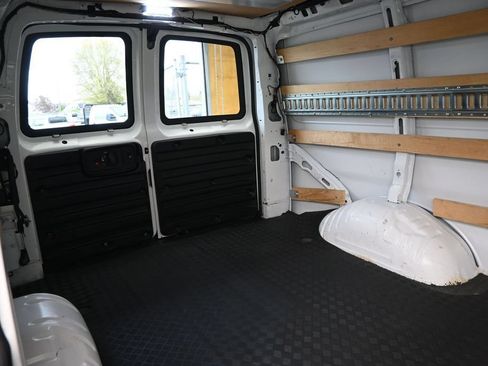Used 2020 Chevrolet Express 2500 w/ Driver Convenience Package RWD image 15