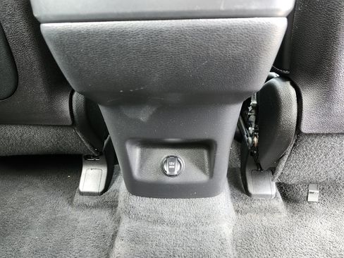 Used 2025 Kia Telluride S FWD image 24