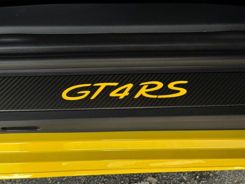Used 2025 Porsche 718 Cayman GT4 RS RWD image 38