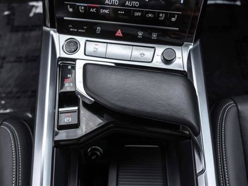 Certified 2024 Audi Q8 e-tron Premium Plus AWD/4WD image 20