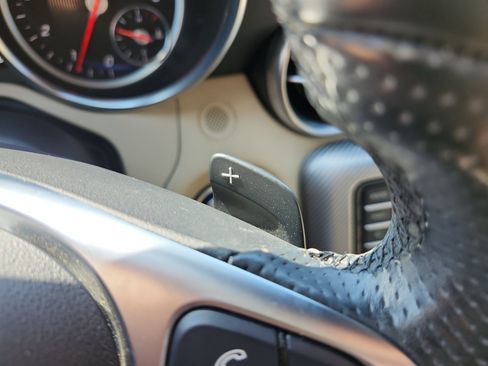 Used 2018 Mercedes-Benz SLC 300 image 27