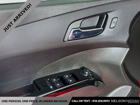 Used 2020 Chevrolet Sonic LT image 17