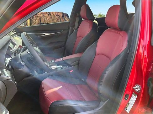 Used 2025 INFINITI QX50 Sport image 25