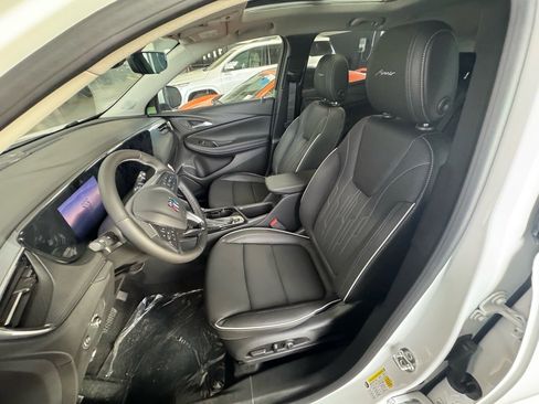 New 2026 Buick Encore GX Avenir image 17