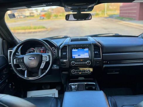 Used 2018 Ford Expedition Limited w/ Equipment Group 302A image 7