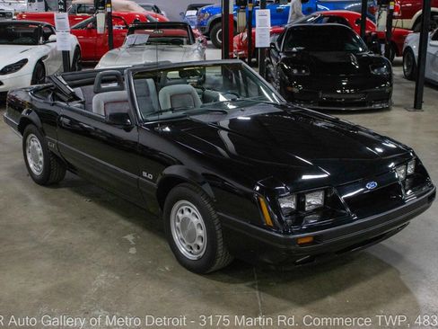 Used 1986 Ford Mustang LX image 10