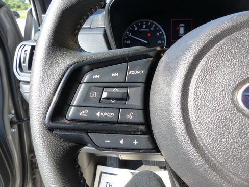 Used 2025 Subaru Forester Premium AWD/4WD image 27