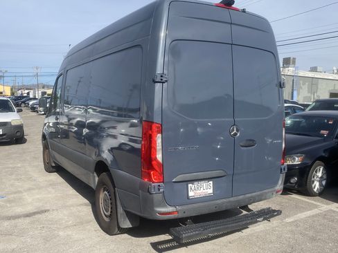 Used 2019 Mercedes-Benz Sprinter 144 image 7