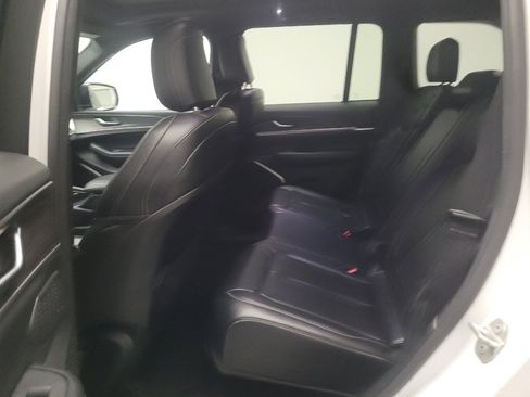 Used 2024 Jeep Grand Cherokee Limited 4xe AWD/4WD image 18