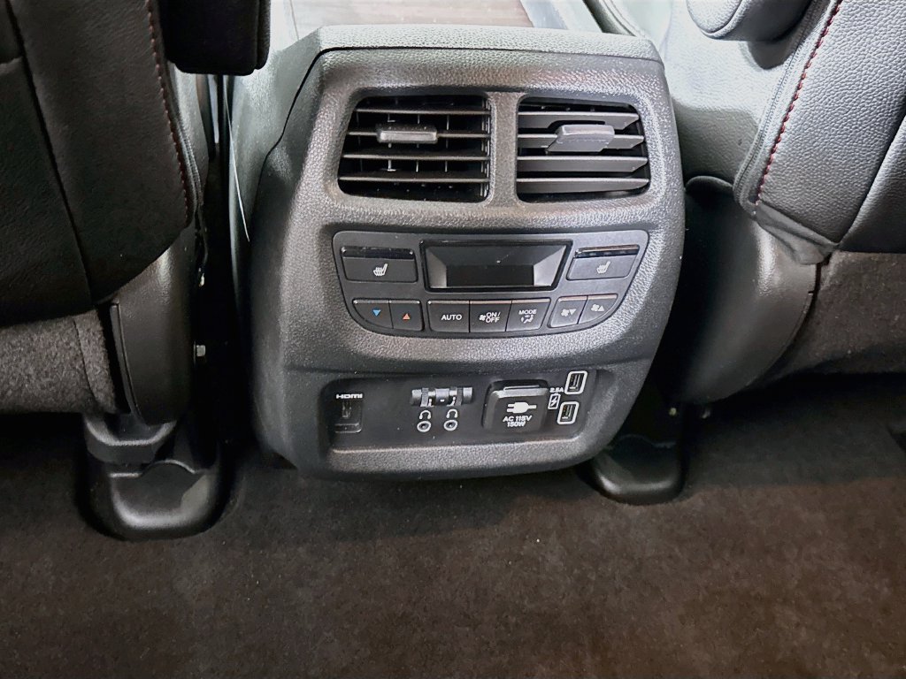 Used 2022 Honda Pilot Black Edition image 30