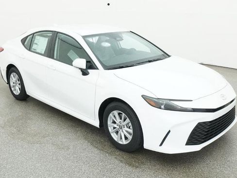 New 2026 Toyota Camry LE FWD image 5