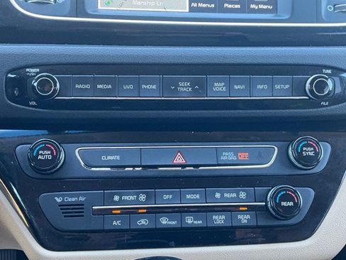 Used 2016 Kia Sedona SX FWD image 23