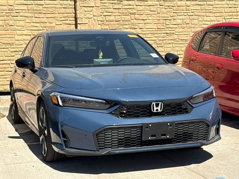 Certified 2025 Honda Civic Sport Touring image 3