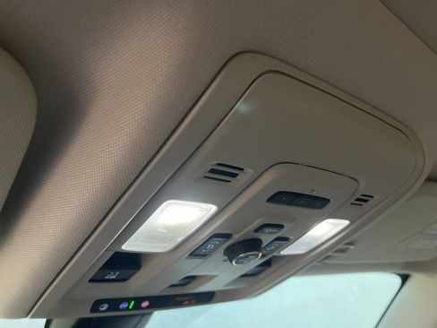 Used 2021 GMC Yukon Denali image 30