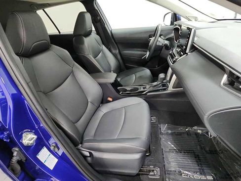 Certified 2022 Toyota Corolla Cross XLE w/ Convenience Package AWD/4WD image 30