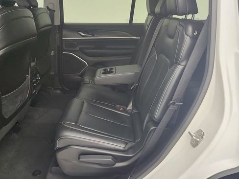 Used 2022 Jeep Grand Cherokee L Limited image 28
