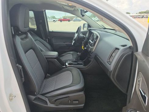 Used 2016 Chevrolet Colorado Z71 AWD/4WD image 6