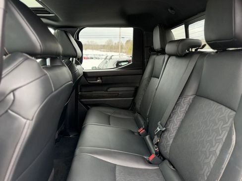 Used 2025 Toyota Tacoma Limited image 5