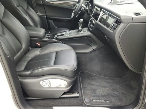 Used 2020 Porsche Macan S AWD/4WD image 45