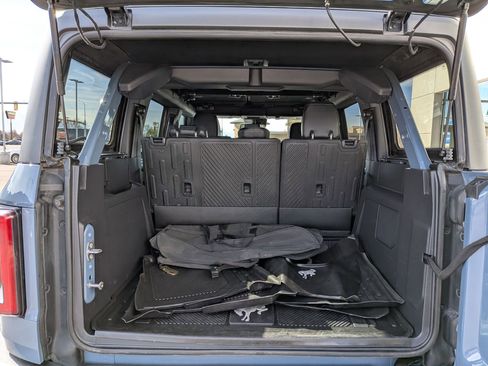 Used 2023 Ford Bronco Wildtrak image 34