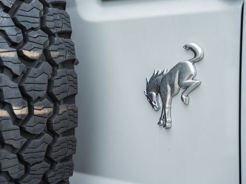 New 2026 Ford Bronco Badlands w/ Sasquatch Package AWD/4WD image 10