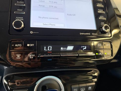 Used 2021 Toyota Prius Prime LE w/ Carpet Mat Package (TMS) FWD image 22