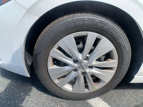 Used 2022 Nissan Sentra S FWD image 10